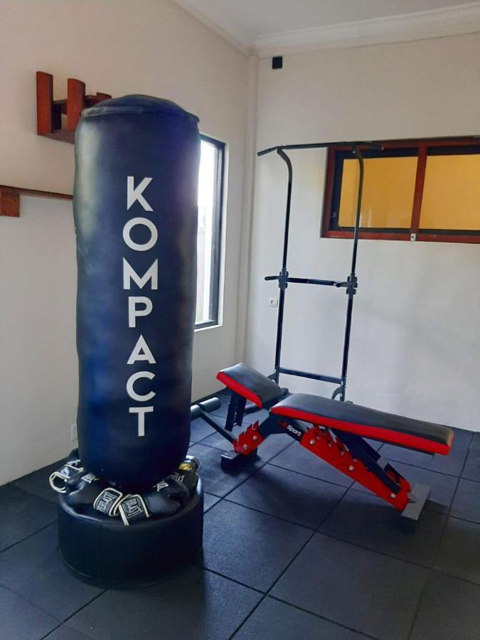 Aparthotel Medewi Manor Airsatang Zewnętrze zdjęcie