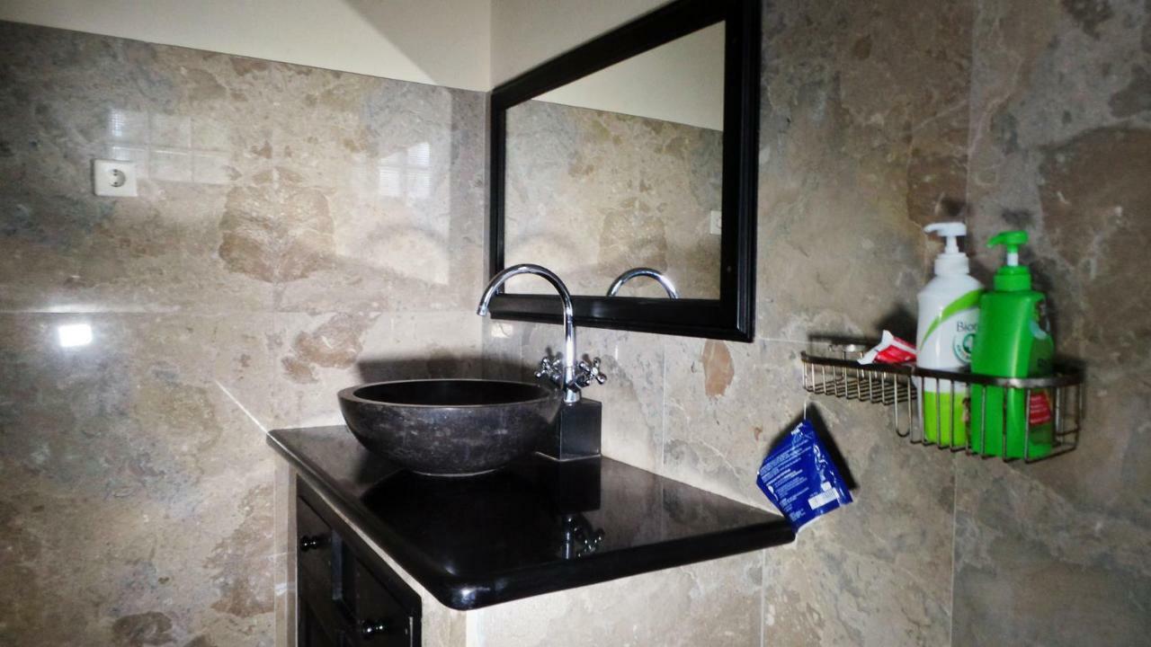 Aparthotel Medewi Manor Airsatang Zewnętrze zdjęcie